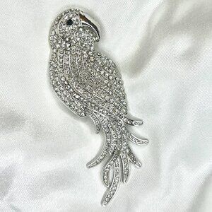 🧷🦜Vintage Inspired Parrot Brooch - Silver Tone with CZ - Sparkly, Shiny!